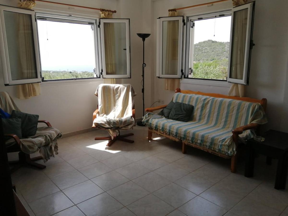 Appartement In Olive Groove House Peloponnesos Western Mani Kalianeika Eksteriør billede