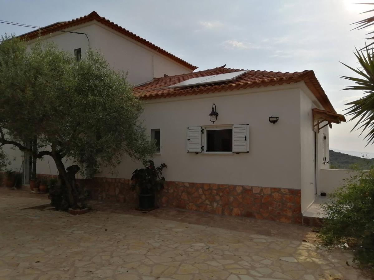 Appartement In Olive Groove House Peloponnesos Western Mani Kalianeika Eksteriør billede