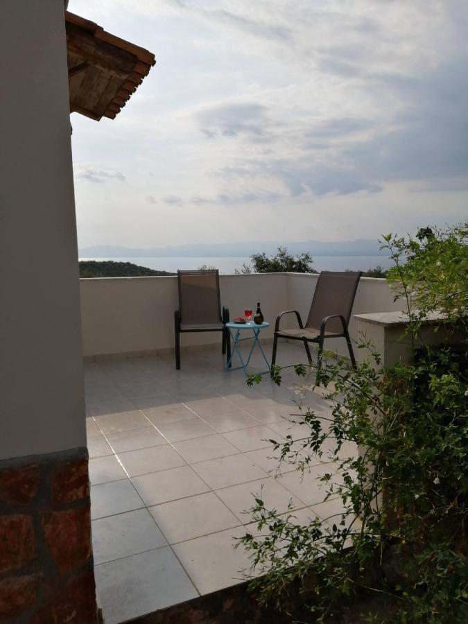 Appartement In Olive Groove House Peloponnesos Western Mani Kalianeika Eksteriør billede